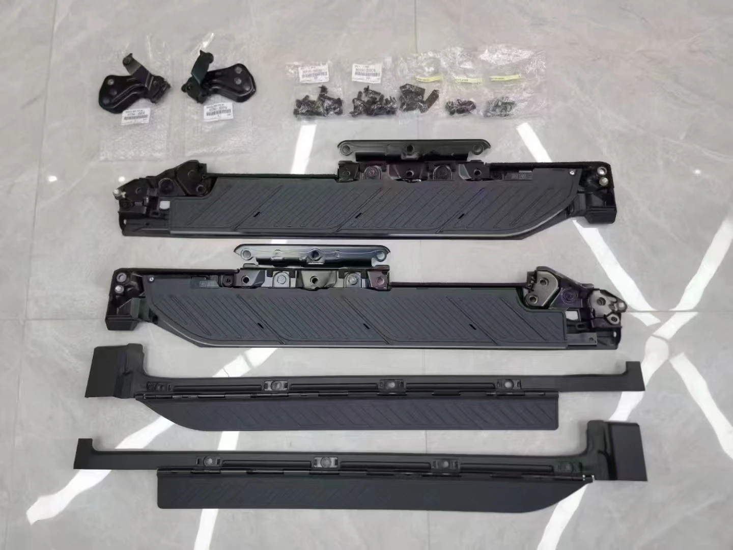 2023-2026 Electric Car Side Pedal Telescopic 40 Series Door Foot Pedal Rear Refit Modify Running Board