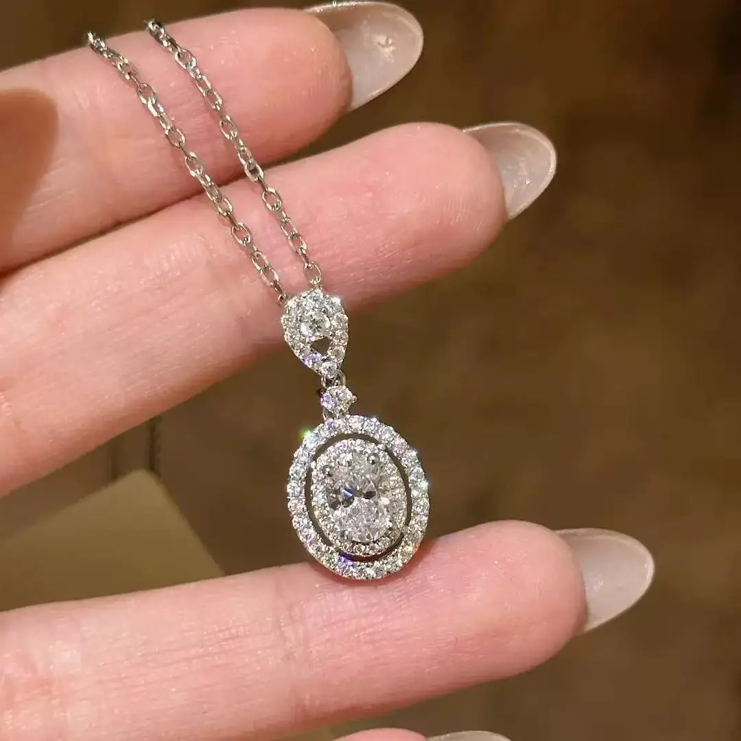 

Sparkling Pigeon Egg Pendant Necklace for Women – Luxury Minimalist High Carbon Diamond Clavicle Chain, Dainty & Versatile Gifts