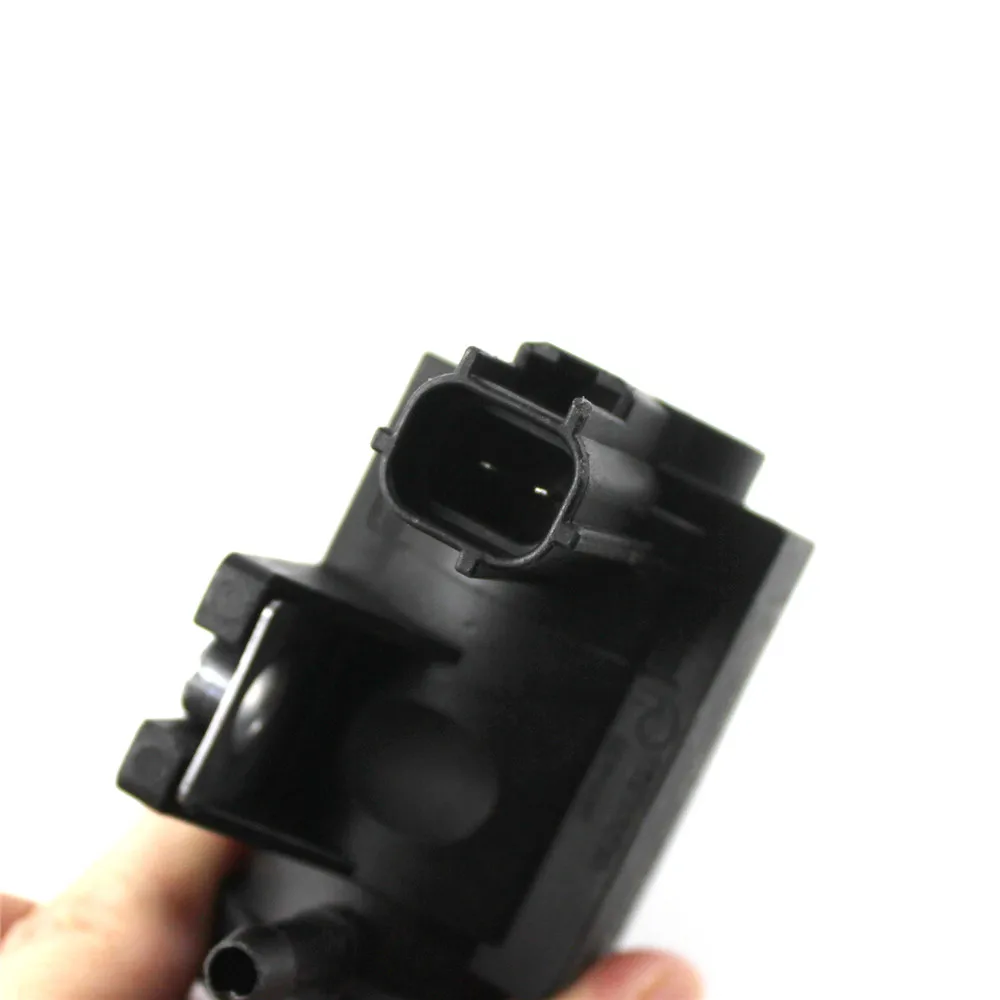 Elettrovalvola a vuoto Turbo EGR 12V 8982399350 70556801 7.05568.01 adatta per parti del motore ISUZU Peugeot