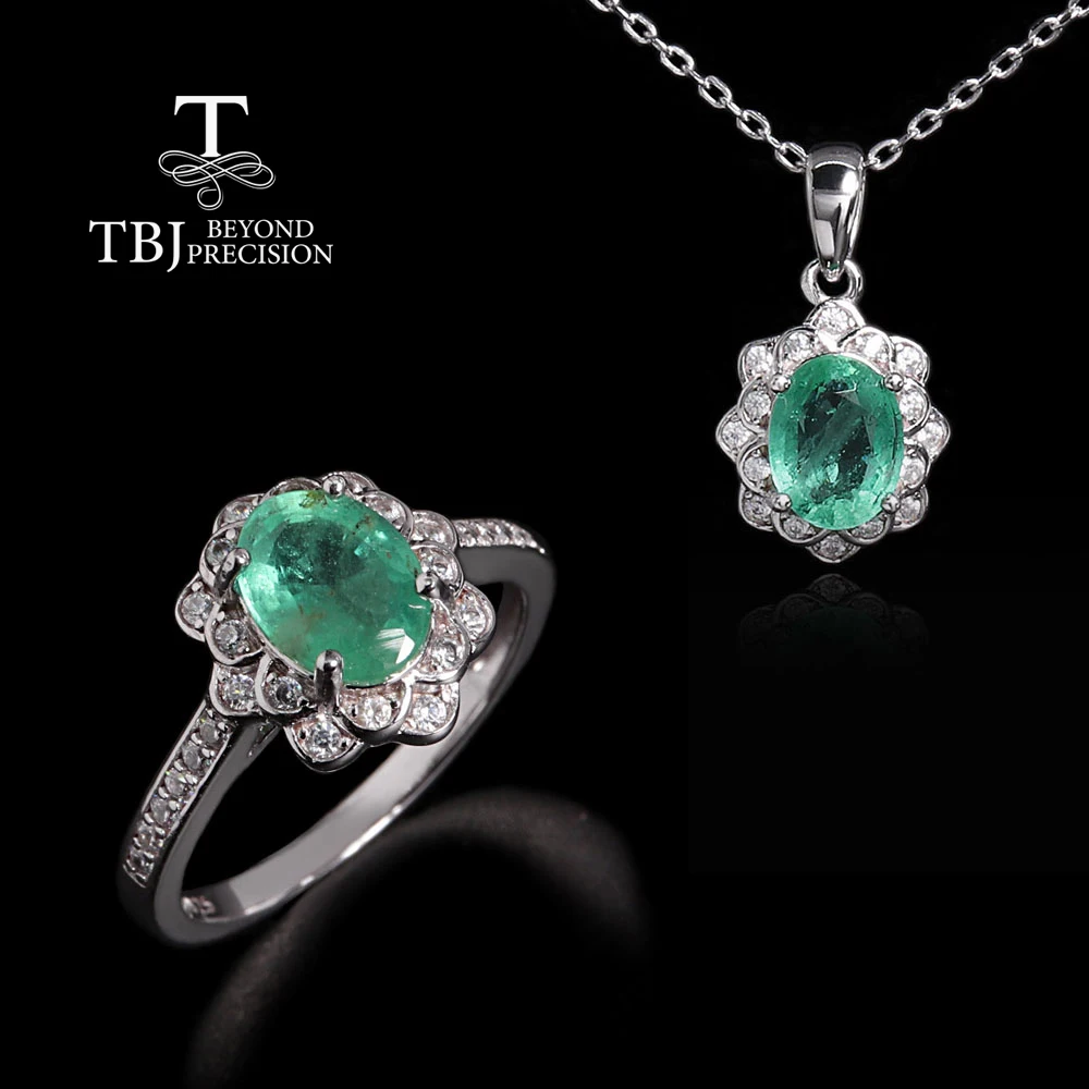 

Natural zambia Emerald gemstone Flower shape design Ring pendant necklace 925 Silver fine Jewelry for women's engagement gift