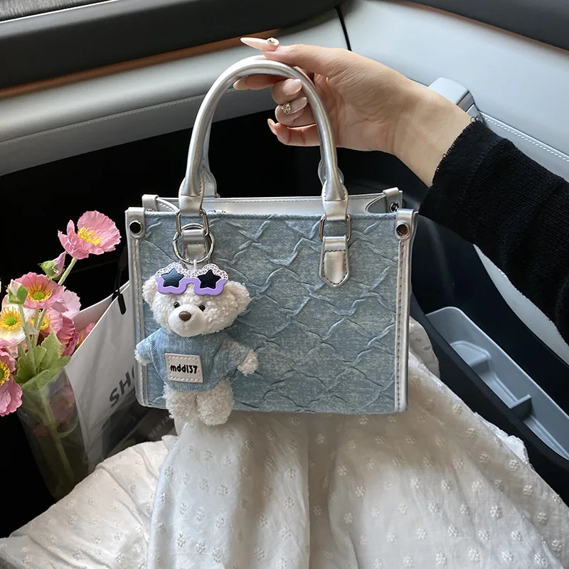 

2025 New! Women's Premium Design Handbag - 4 Seasons Popular, Versatile Commuter Shoulder Messenger