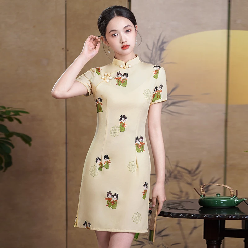

Желтое восточное платье 2025 Cheongsam с коротким рукавом, современное Ципао, элегантная повседневная летняя одежда, традиционная одежда