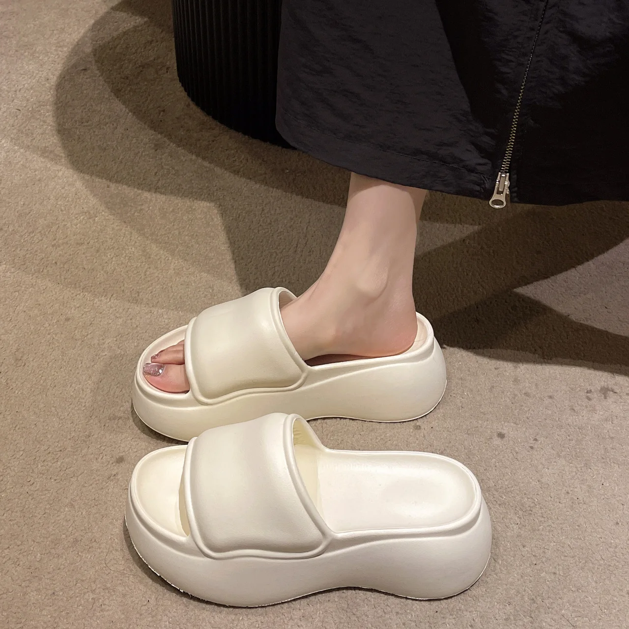 Summer Platform Shoes Woman Indoor Street Slippers Soft Anti-slip Ladies Fashion Beach Slides Thick Girls Bathroom Home Slipper