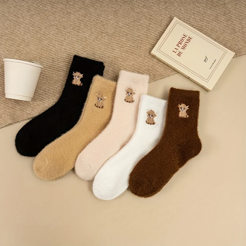 5 pairs of randomly colored calf pattern mid tube socks, warm and comfortable autumn and winter outdoor casual socks, warm socks