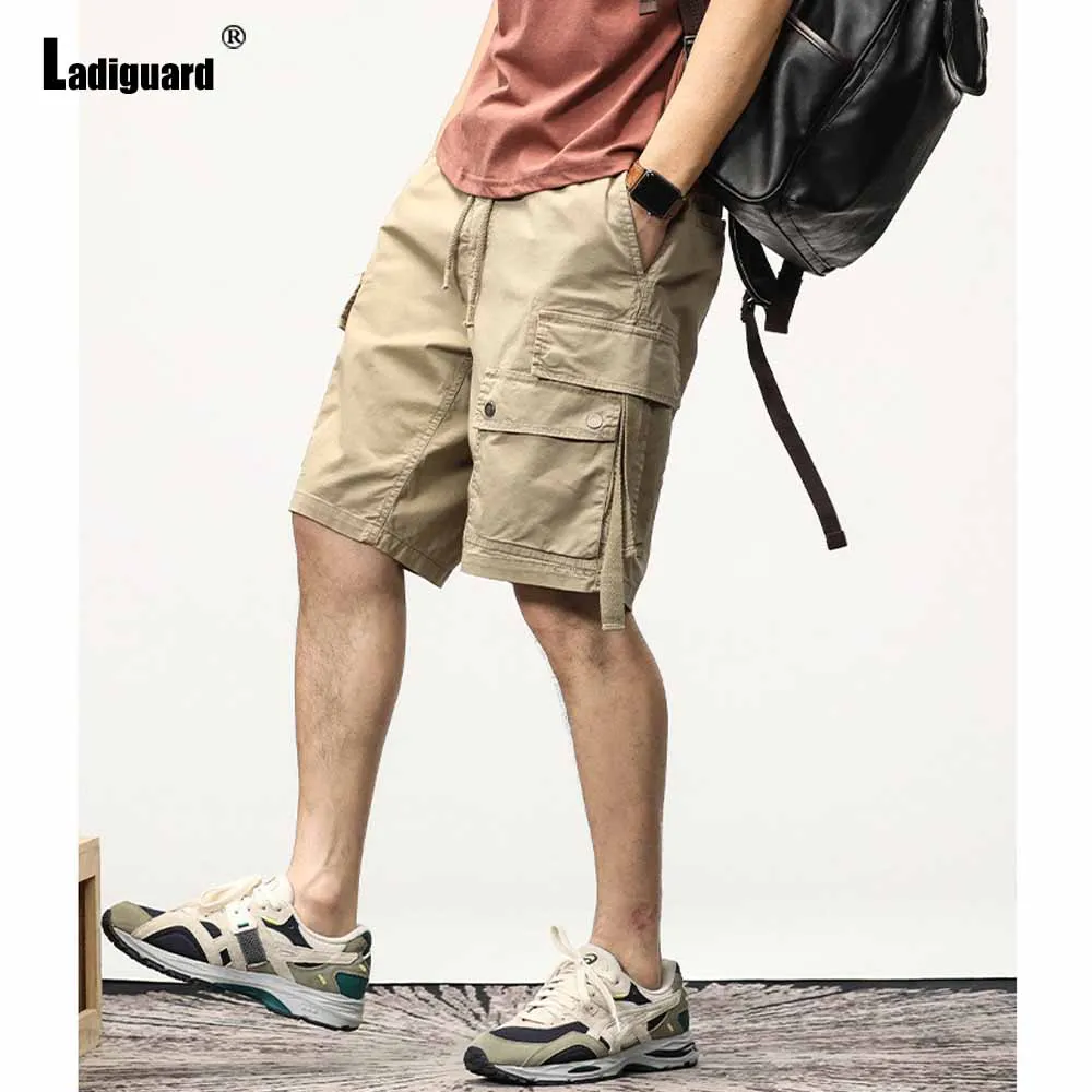 

Men Fashion Leisure Cargo Shorts Korean Casual Zipper Pocket Half Pants 2023 New Summer Casual Elastic Waist Basic Shorts Hommes