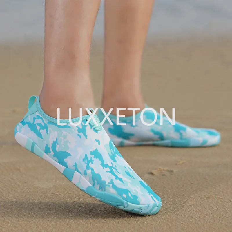 Women Flat Shoes 2024 Summer New Fashion Beach Socks Barefoot Water Quick Drying Women Slip on Swimming and Diving Sneakers