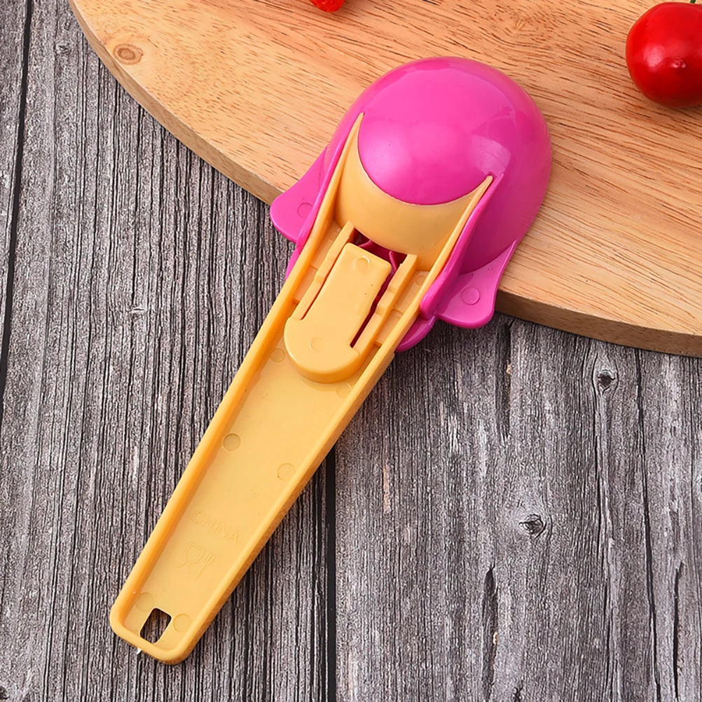 

4pcs Ice Cream Scoop Dessert Spoon Melon Baller Cake Serving Tool Plastic Kitchen Gadgets Lightweight Portable Home Cafe Office