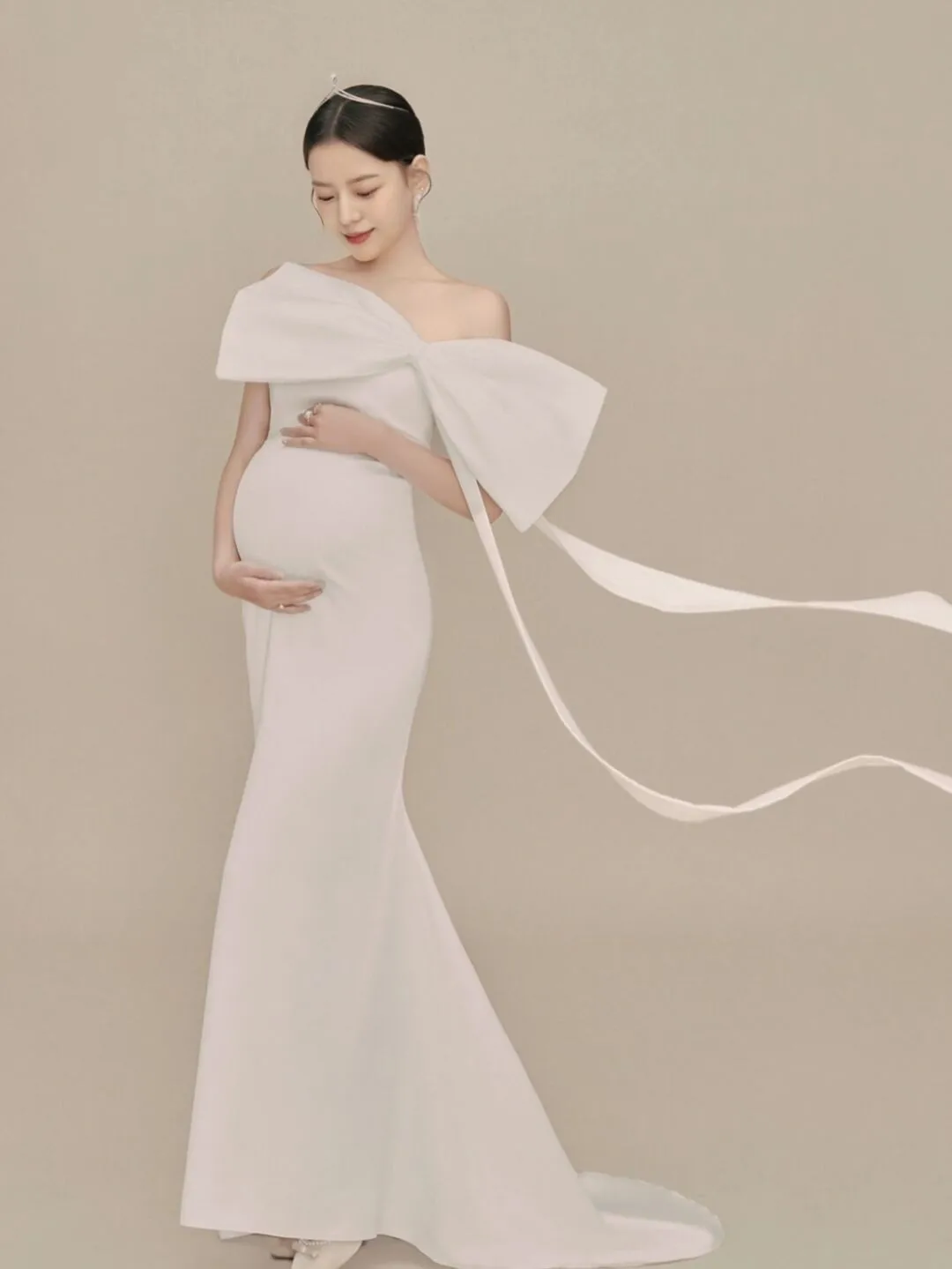 

Premama Elegant Wedding Evening Party Dresses For Pregnant Women Solid White Long Dress Big Bow Maternity Photoshoot Baby Shower