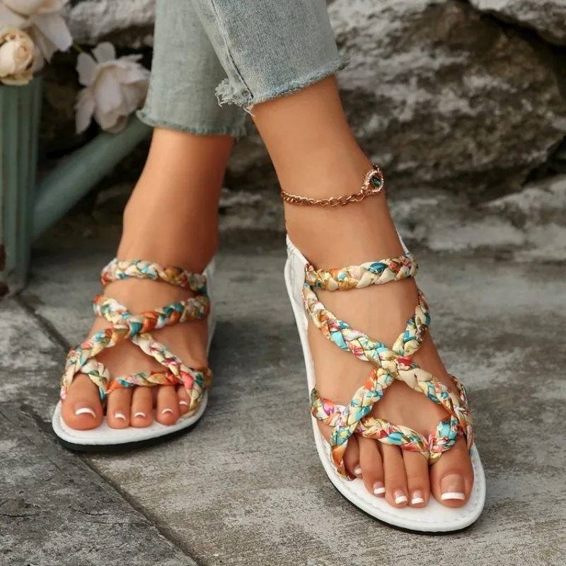 

European and American Style Beach Sandals - Plus Size, Printed, Criss-cross Toe, Ethnic-inspired Summer Sandals for Larger Sizes