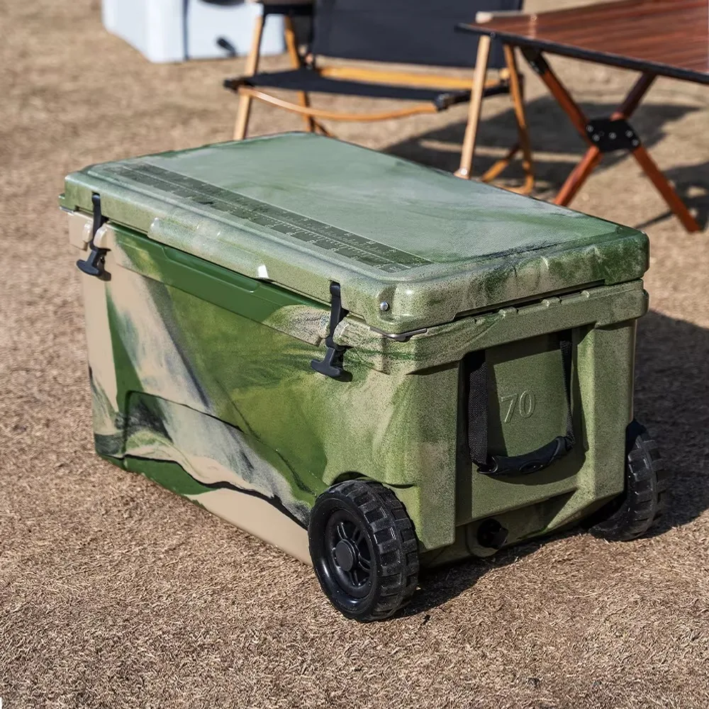 Custom Solar Panel Thermal Insulated LLDPE Rotomolded Ice Chest Cooler Box With Wheel For Fishing Outdoor Use