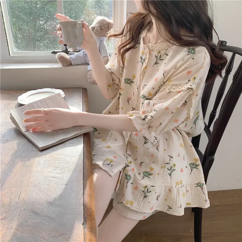 Damen neue Pyjamas mit Blumen druck Damen Kurzarm Shorts Blumen spitze süße Damen Lounge wear Set