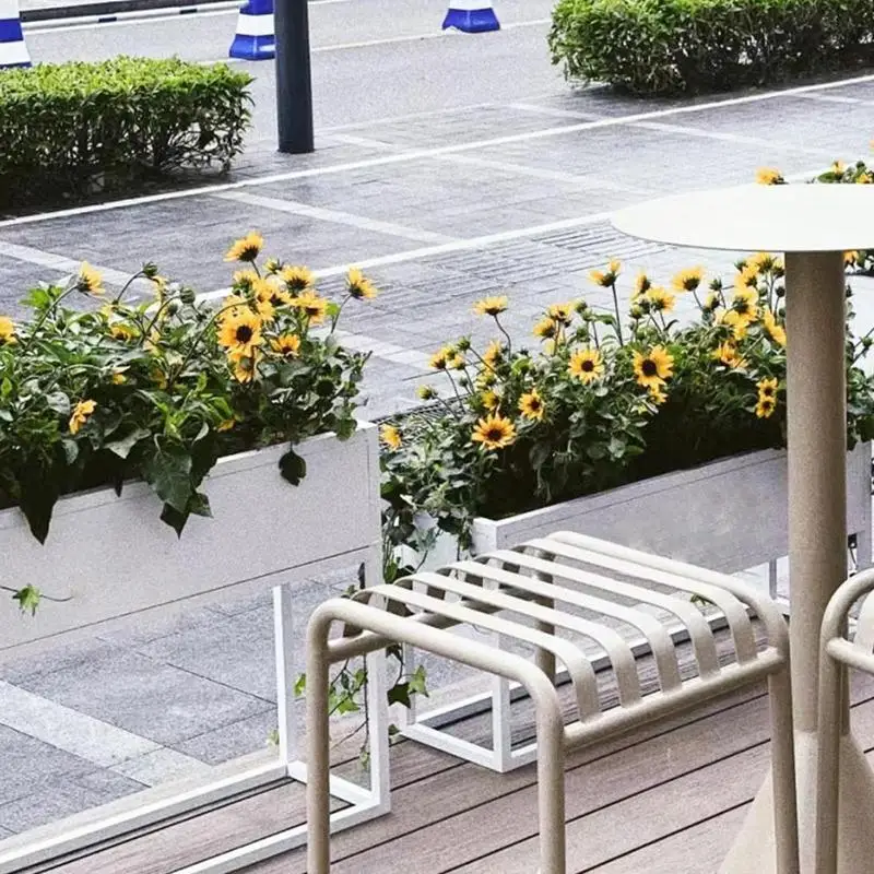 Outdoor Planter Boxes Decorative Planter Garden Beds Rectangular Flower Pot Metal Outdoor Planter For Courtyard Balcony Patio