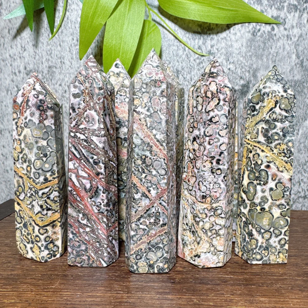 Random 1PC 8cm-11cm Natural Quartz Stone Tower Red Leopard Grain Unique Texture Healing Crystal Home Decor Festival Gift