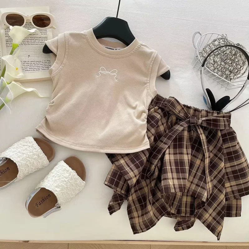 

2025Summer Girls' New Fly Sleeve OutfitTTrendy Two-Piece Set for Baby Girls with Irregular Plaid Short Skirt