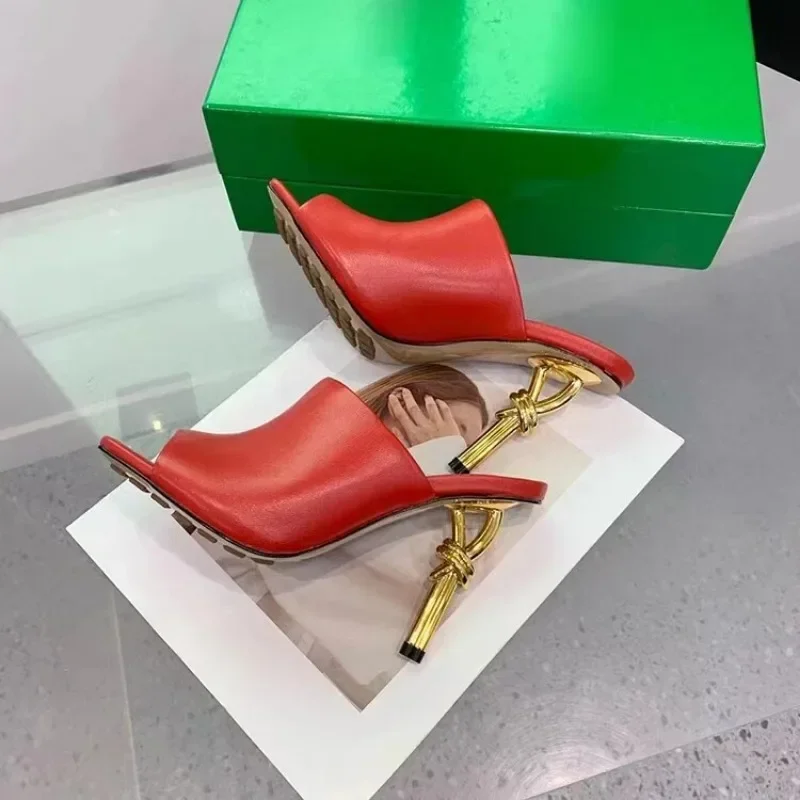 2025 Women\'s Summer Metal Stiletto Fashion Show Sandals European and American Fish Mouth Open Toe Large Cool Slippers