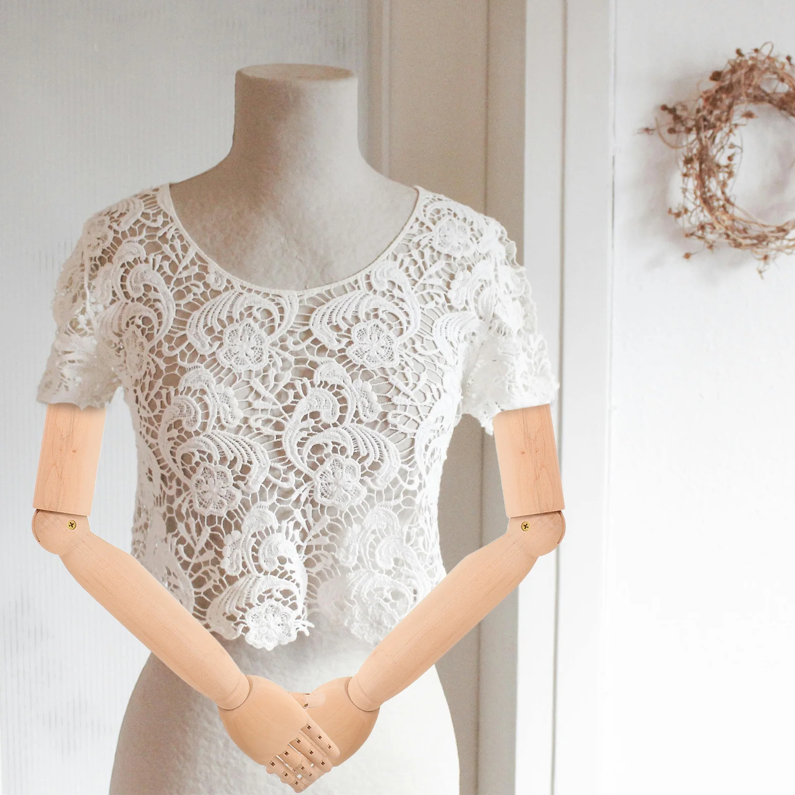 

Poseable Wooden Mannequin Arm Replacement Part Realistic Artificial Hand For Jewelry Display Sketching Movable Joint Wood Arm