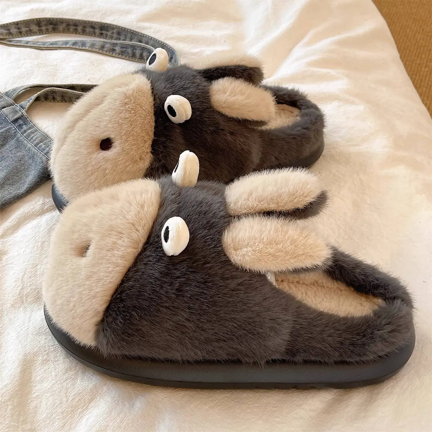 

2025 Autumn Winter Couple's Cute Donkey Home Slippers Non Slip Thick Soled Warm Closed Toe Indoor Home Slippers For Men & Women