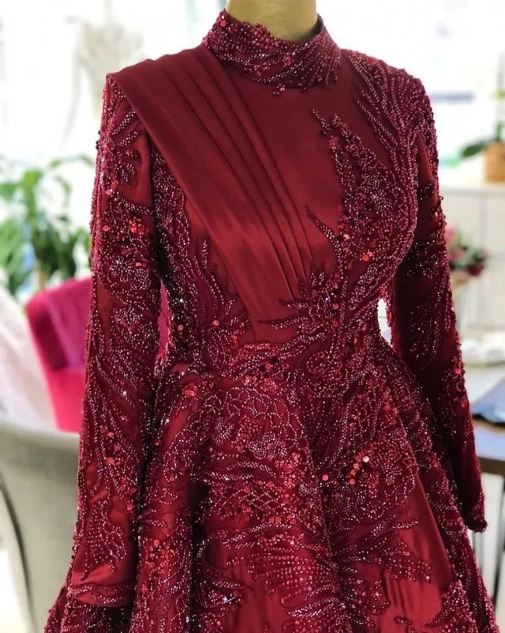 2024 Plus Size Arabic  Burgundy Luxurious Muslim Prom Dresses Lace Beaded Evening Formal Party Second Reception Gowns Dress