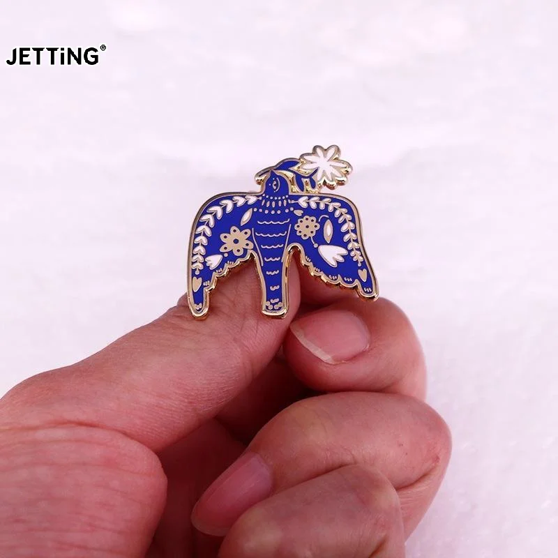 Blue Swallow Badge Bird Art Enamel Pin Morgana Brooch Backpack Decor Cute Collectible Christmas Jewelry Gift
