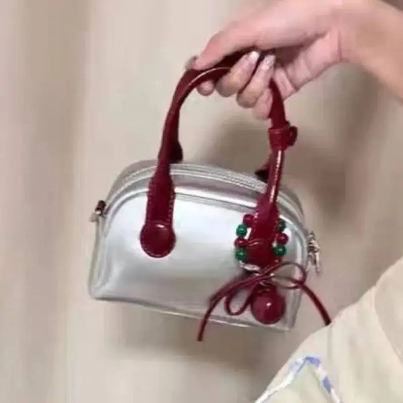 Hot Girl Cute Sier Bowling Handbag Women Fashion Leather Petite Shoulder Ladies Stylish Casual Versatile Crossbody Bag New