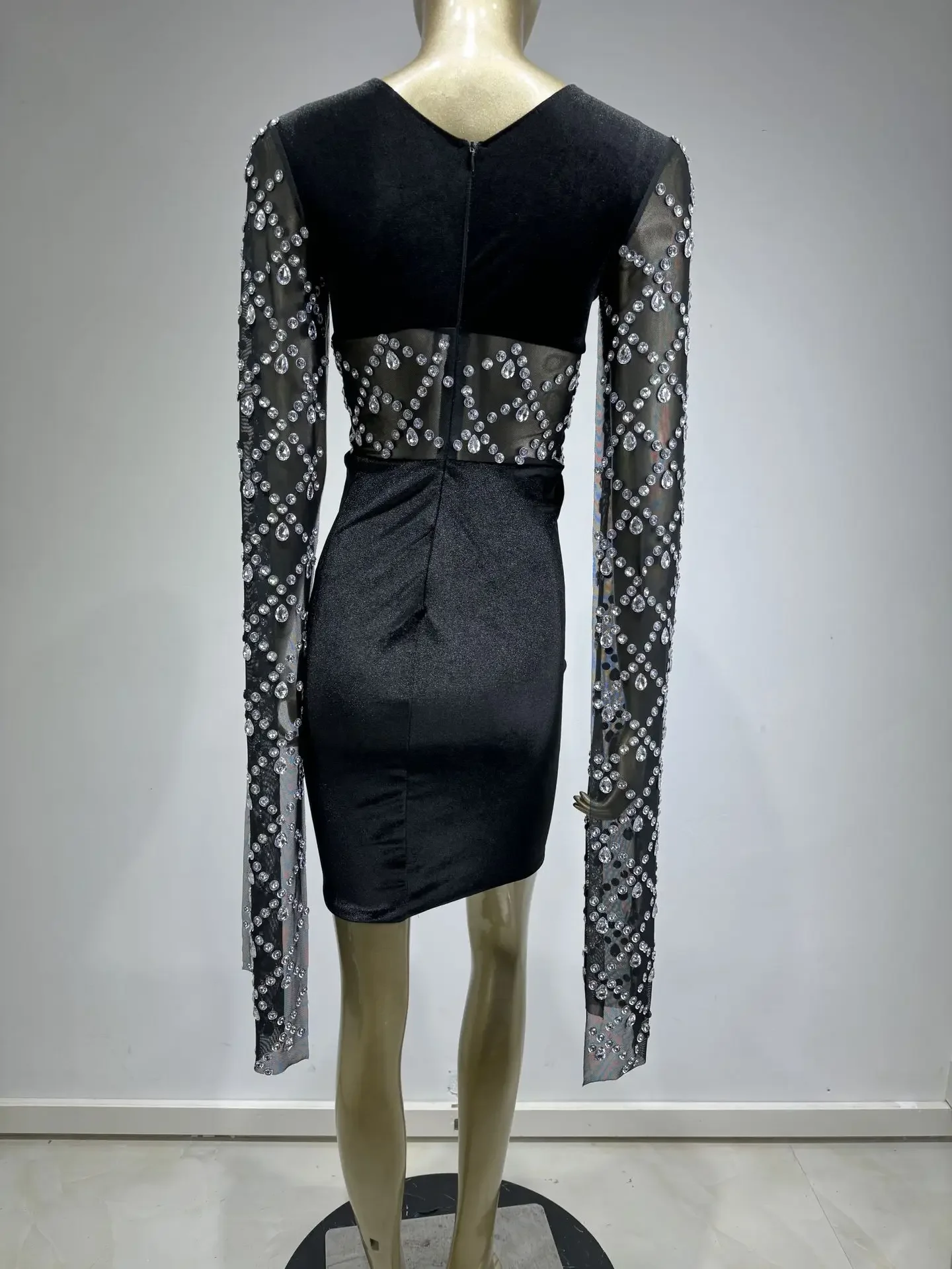 Sexy Tight Fitting Dress with Sparkling Rhinestone Stage Performance Suit