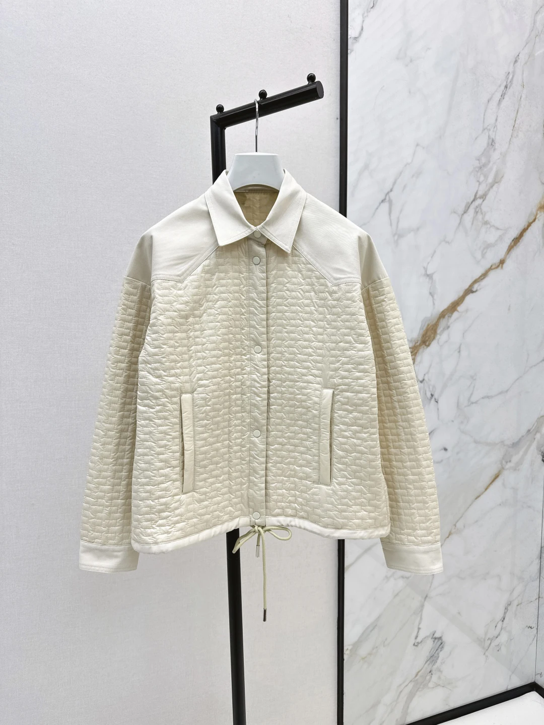 

Notch-lapel coat - single-breasted design, sleek tailored fit, luxuriously soft goes with everything 2025 summer women's new hot