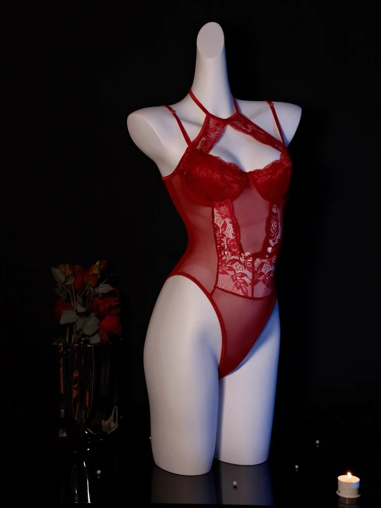 ชุดว่ายน้ำ Fuluola2025 แบบเซ็กซี่เว้าแหวก มีฟองน้ำเสริมหน้าอก กางเกงเอวต่ำ หรือกางเกงในสำหรับผู้หญิง ชุดชั้นในแฟชั่น