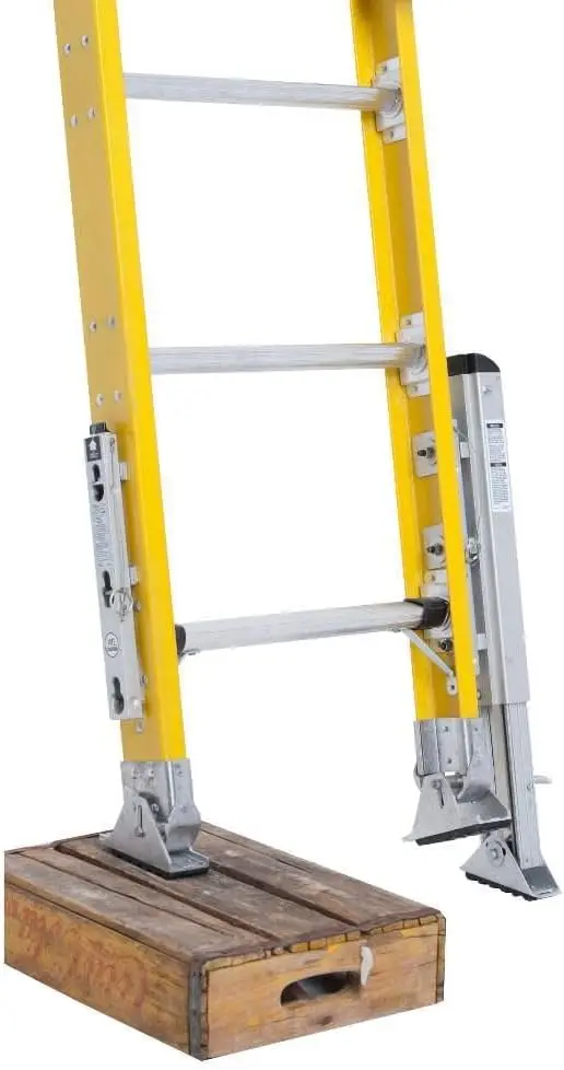 PK70-1 Ladder Leveler with 2-Base Unit Attachments