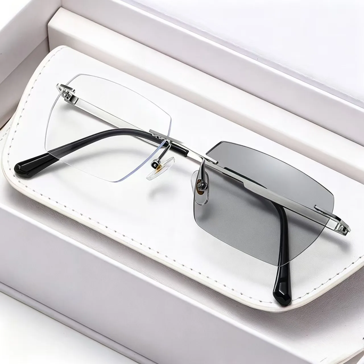 Frameless Photochromic Myopia Glasses Rimless Cut Edge Ultra Light Eyeglasses Anti Blue Light Man Business Eyewear Unisex