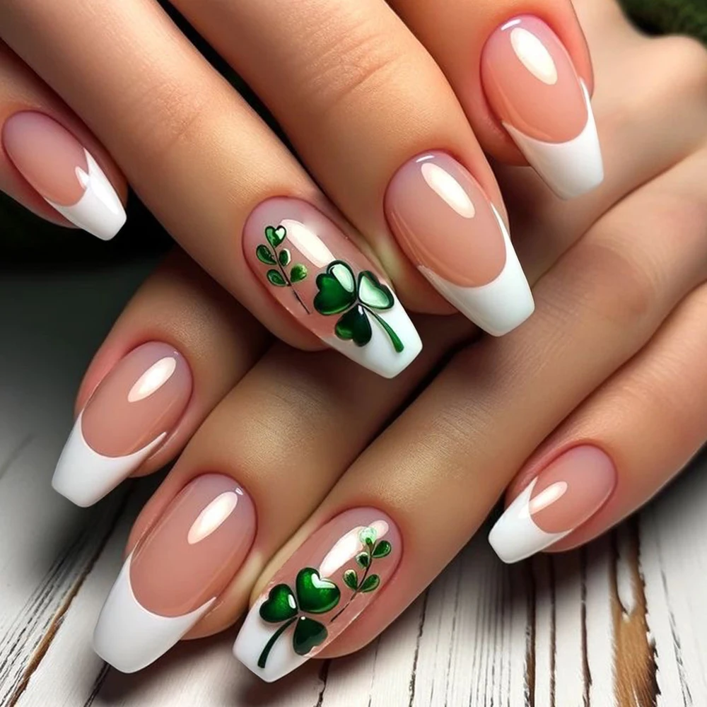 24 pezzi di nail art finte con glitter dorati con design a paillettes a trifoglio, punta per unghie finte quadrate medie, semplici unghie in gel francese indossabili verdi