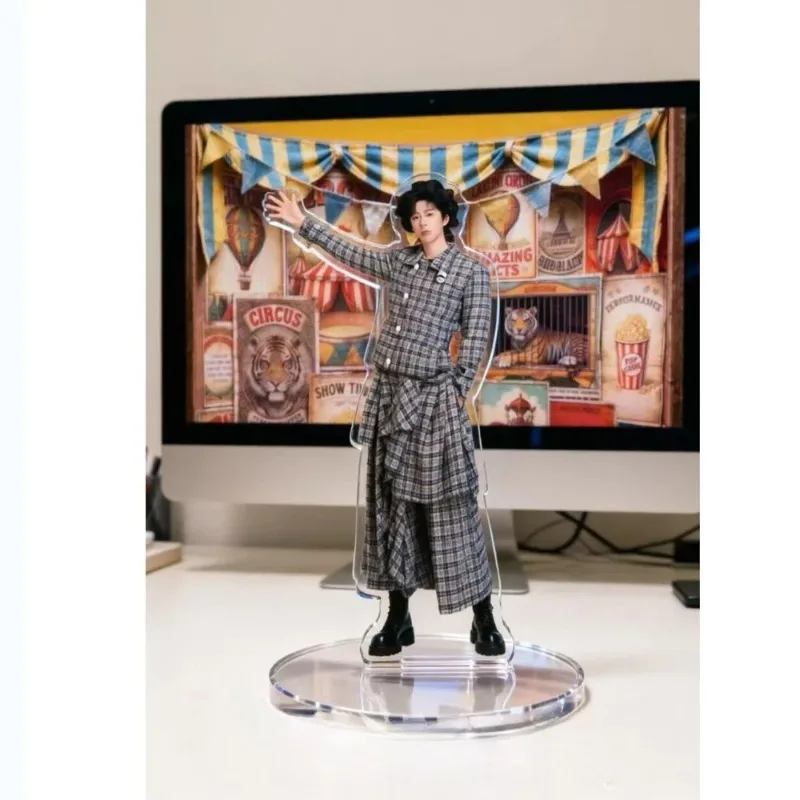 Liu Yuning Fashion Male Star Standing Acrylic Character Plaque Desktop Ornaments Keychain Star Peripheral Fans Gift 10cm