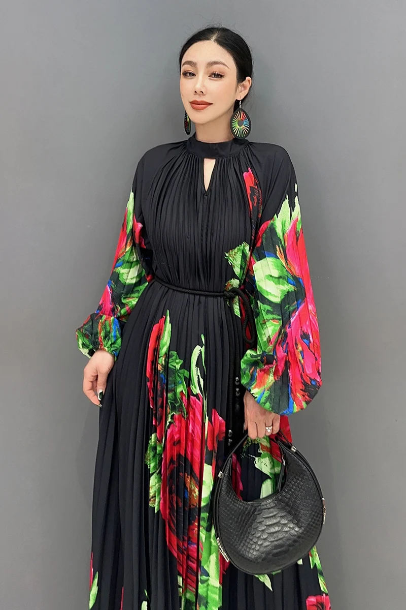 2025 frühling Herbst Plissee Kleid Frauen Schwarz Weiß Lange Ärmel Großen Saum Chiffon Druck Mode Elegante Frauen Kleid WXY 003