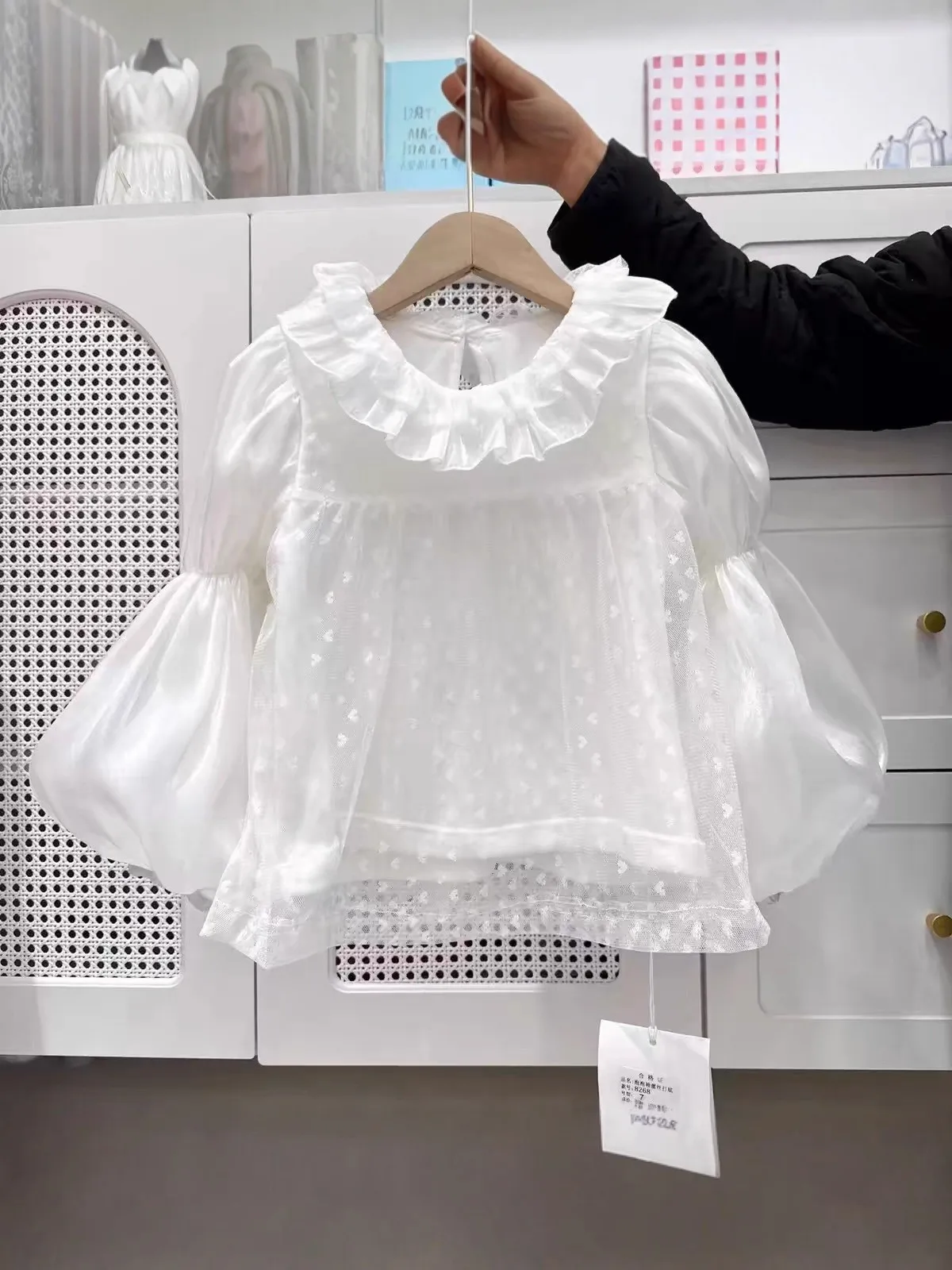 Girls' Lolita Base Layer Shirt Girls Spring and Autumn Long Lace Collor Pullover 2-10Y