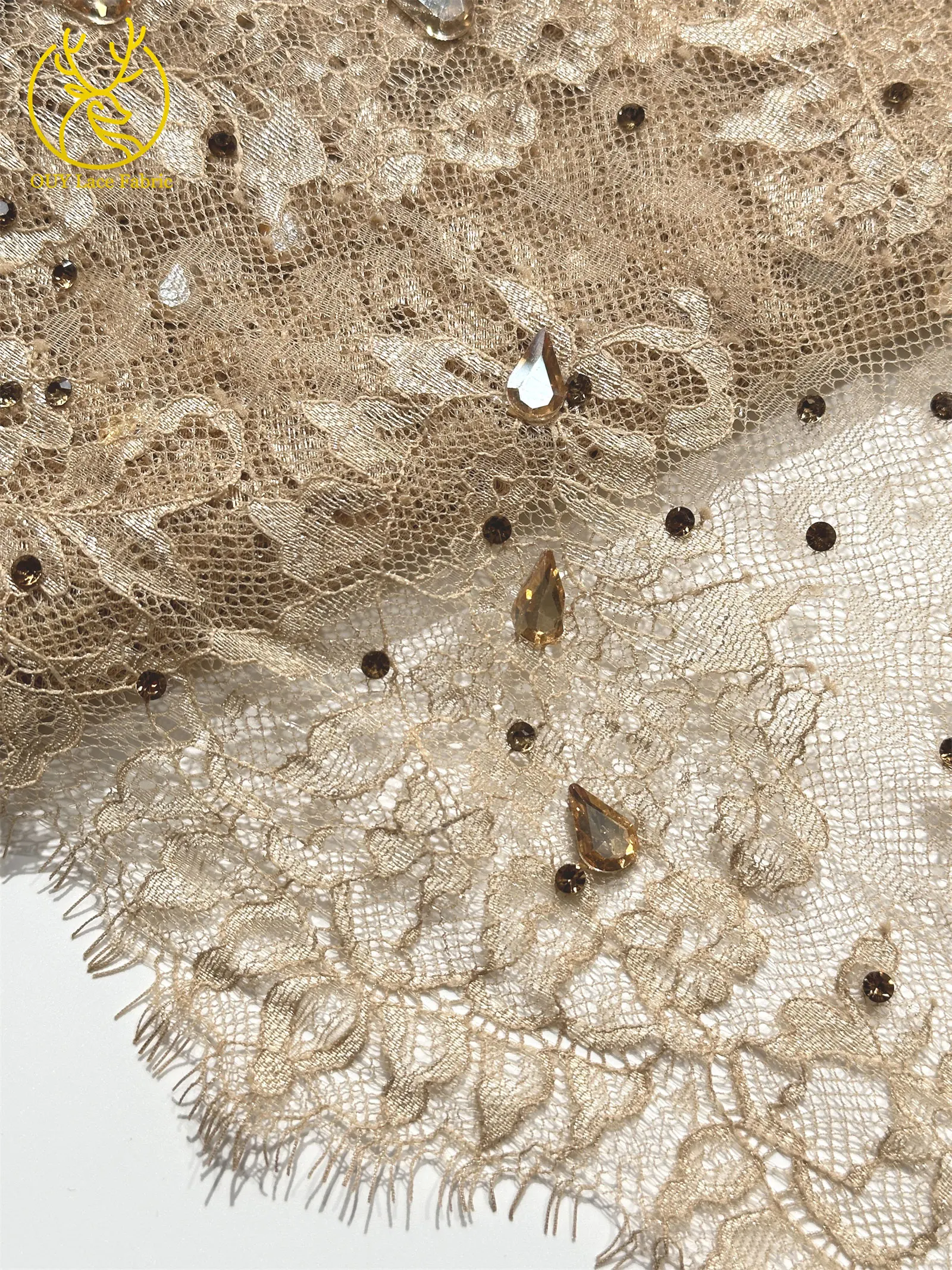 2026 Heißer Verkauf Lila Afrikanischer Französischer Tüll-Spitzenstoff mit Steinen Bestickt Elegantes Nigerianisches Brautkleid für Hochzeitsfeier 3 Meter – Detail 14
