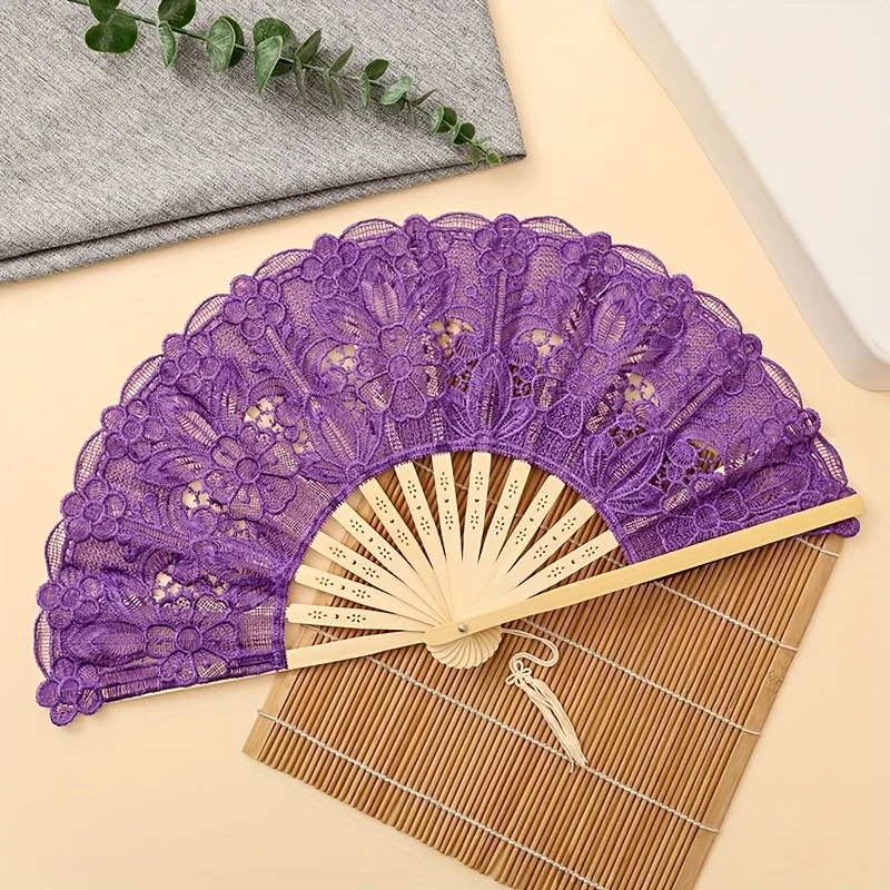 Single-piece Lace-embroidered Fan with Vintage Pattern, European Style, Suitable for Holiday Gift-giving