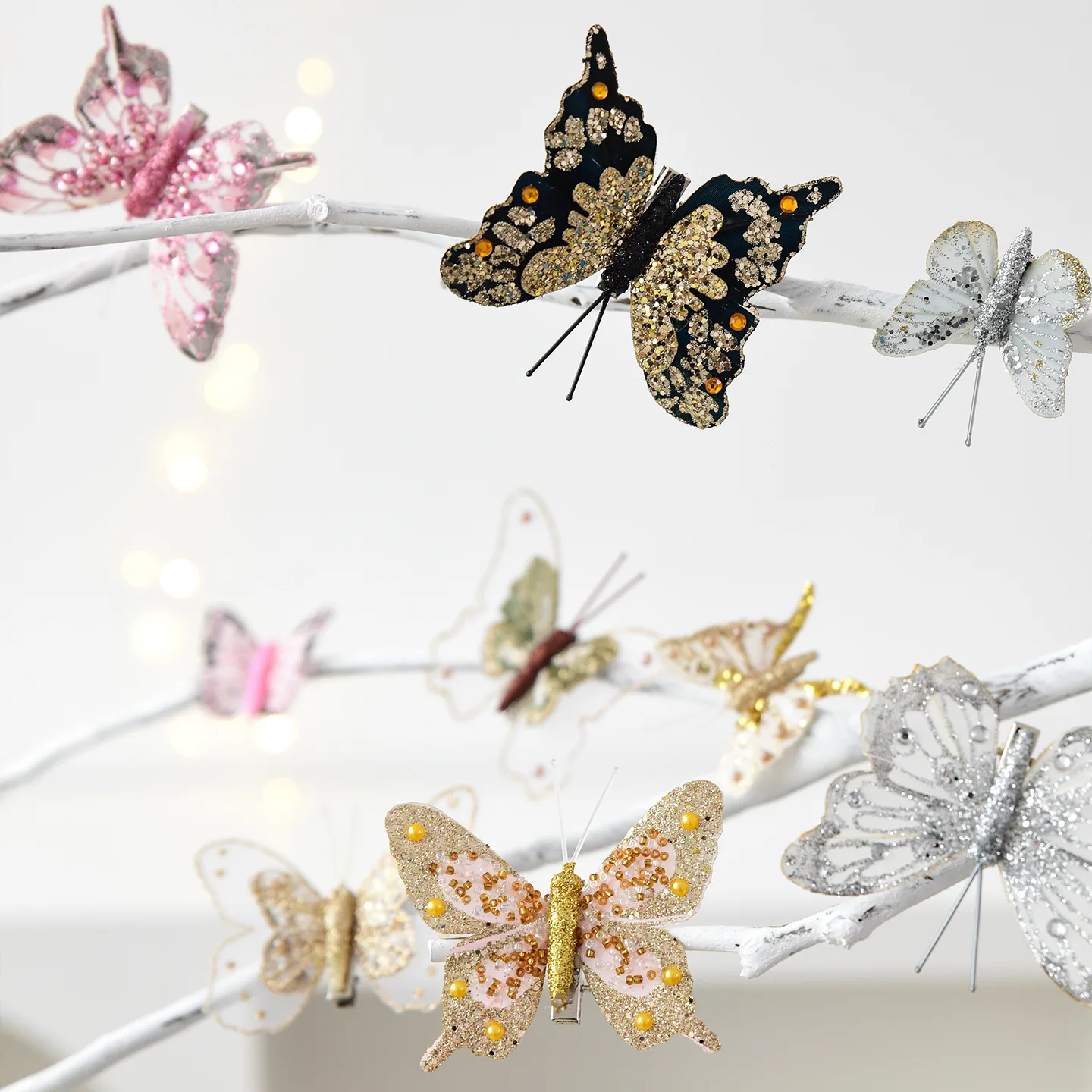

10Pcs Christmas Decoration Hollow Out Glitter Butterfly Decoration Christmas Tree Hanging Christmas Window Decorations