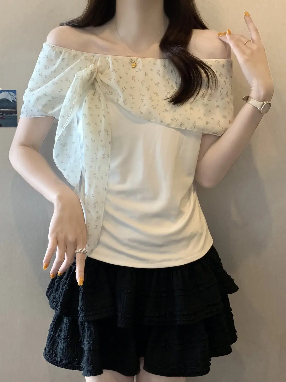 Shoulder Bared One Shoulder Short Sleeve T Shirt Women Summer 2026 Large Size Beautiful Short Top Floral Print Korean Style L...