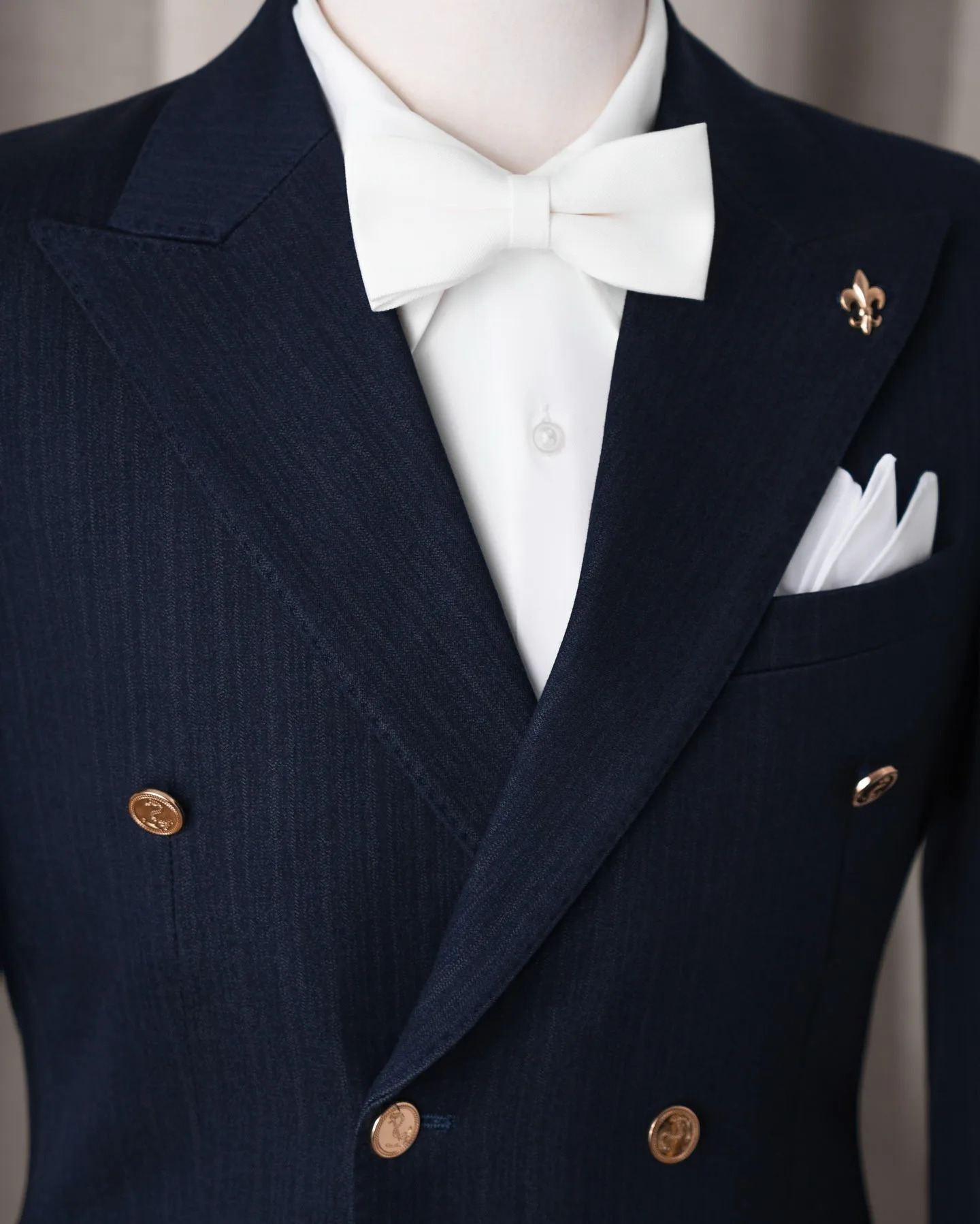 Eenvoudige herenpak trouwjas piekrevers smokings dubbele rij knopen bruidegomkleding zakelijk feest alleen blazer op maat