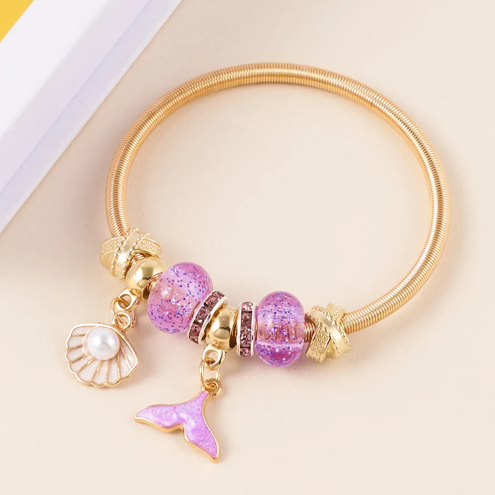 Pan Family Hot selling Style Women's Fashion Acrylic Beaded Shell Pendant Spring Bracelet Light Luxury Exquisite Jewelry