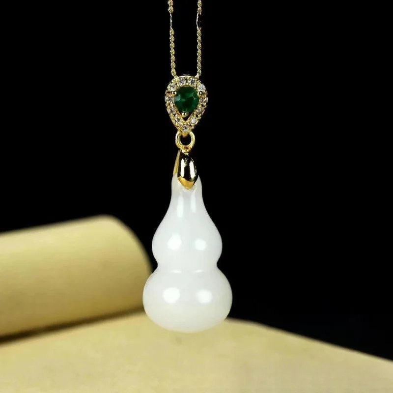 Golden Silk Jade Gourd Pendant, The Same Necklace for Men and Women, Simple and Versatile.