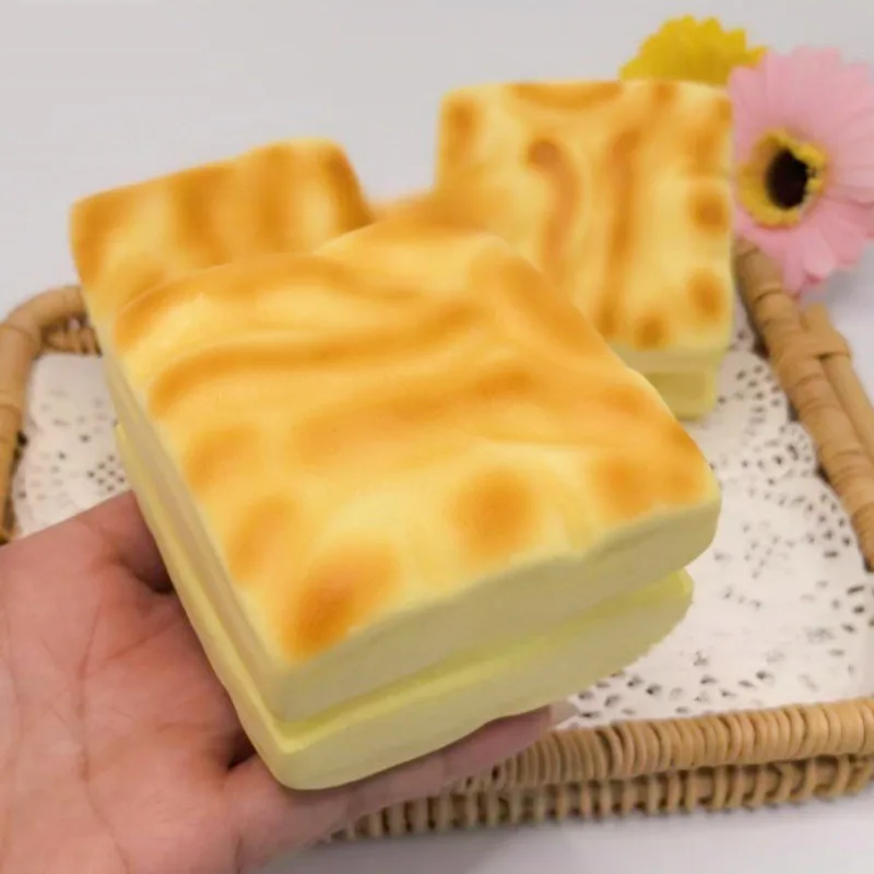 스퀴시 이중층 치즈케이크 슬로우 라이징 장난감 - 스트레스 및 불안 완화를 위한 매우 부드러운 감각 장난감 |   어린이 및 성인을 위한 선물