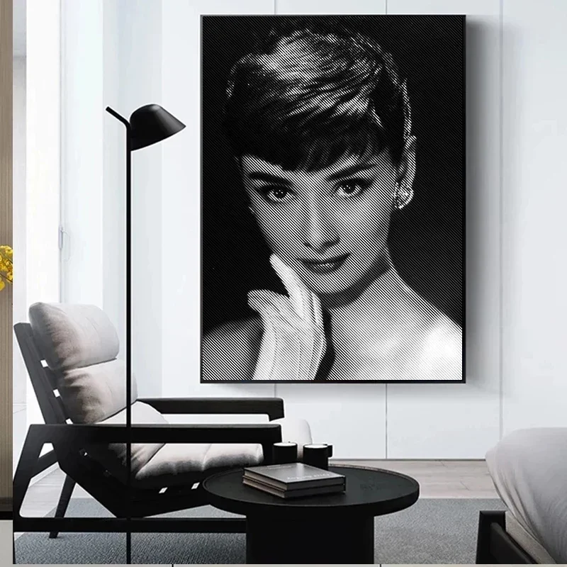 Audrey Hepburn Retro Black White  Painting Posters and Prints Canvas Painting Wall Art Pictures for Living Room Home Decoration