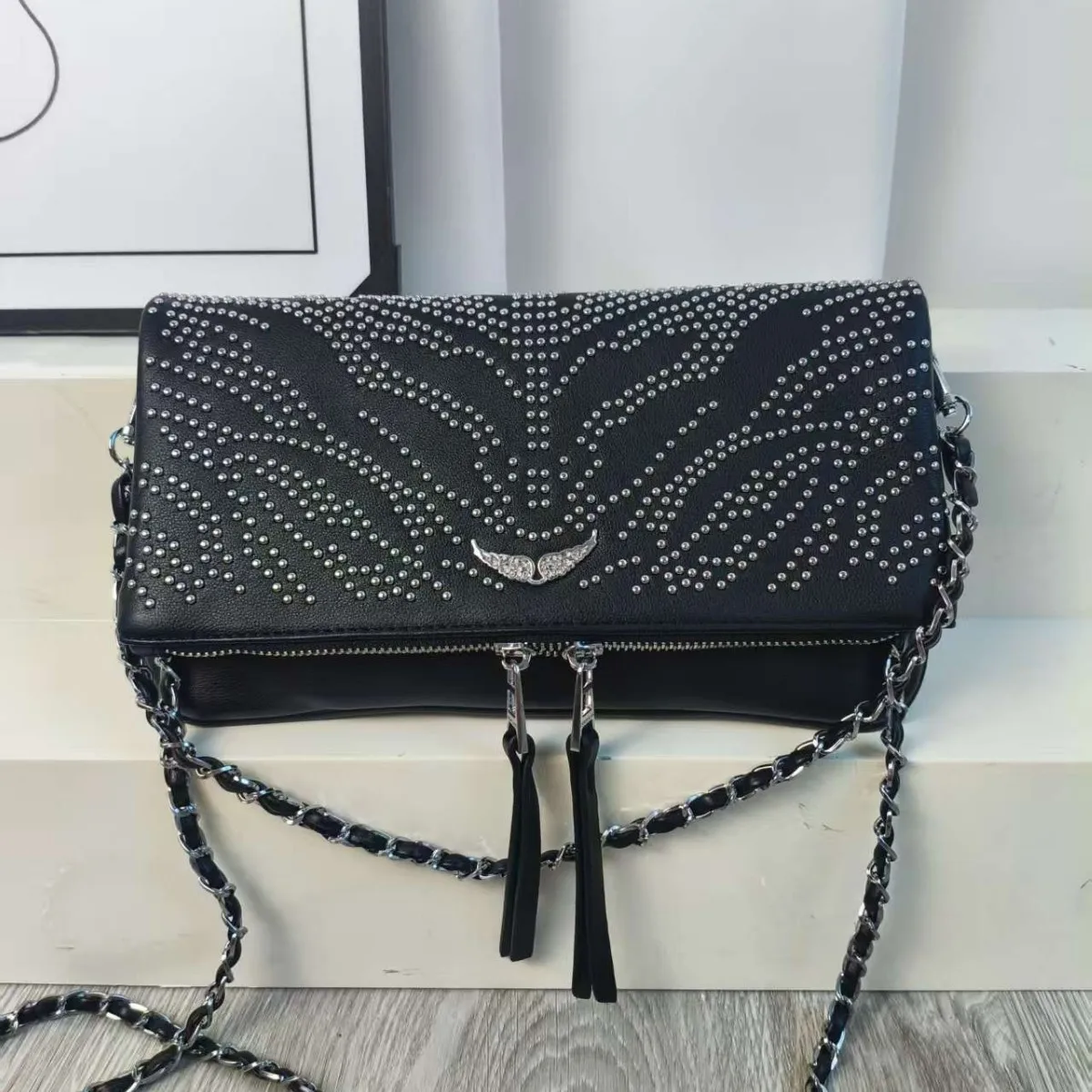 

Edgy Wing Clutch 2026 Rhinestone & Stud Envelope Bag Crossbody Wallet on Chain Gothic Punk Rock Style