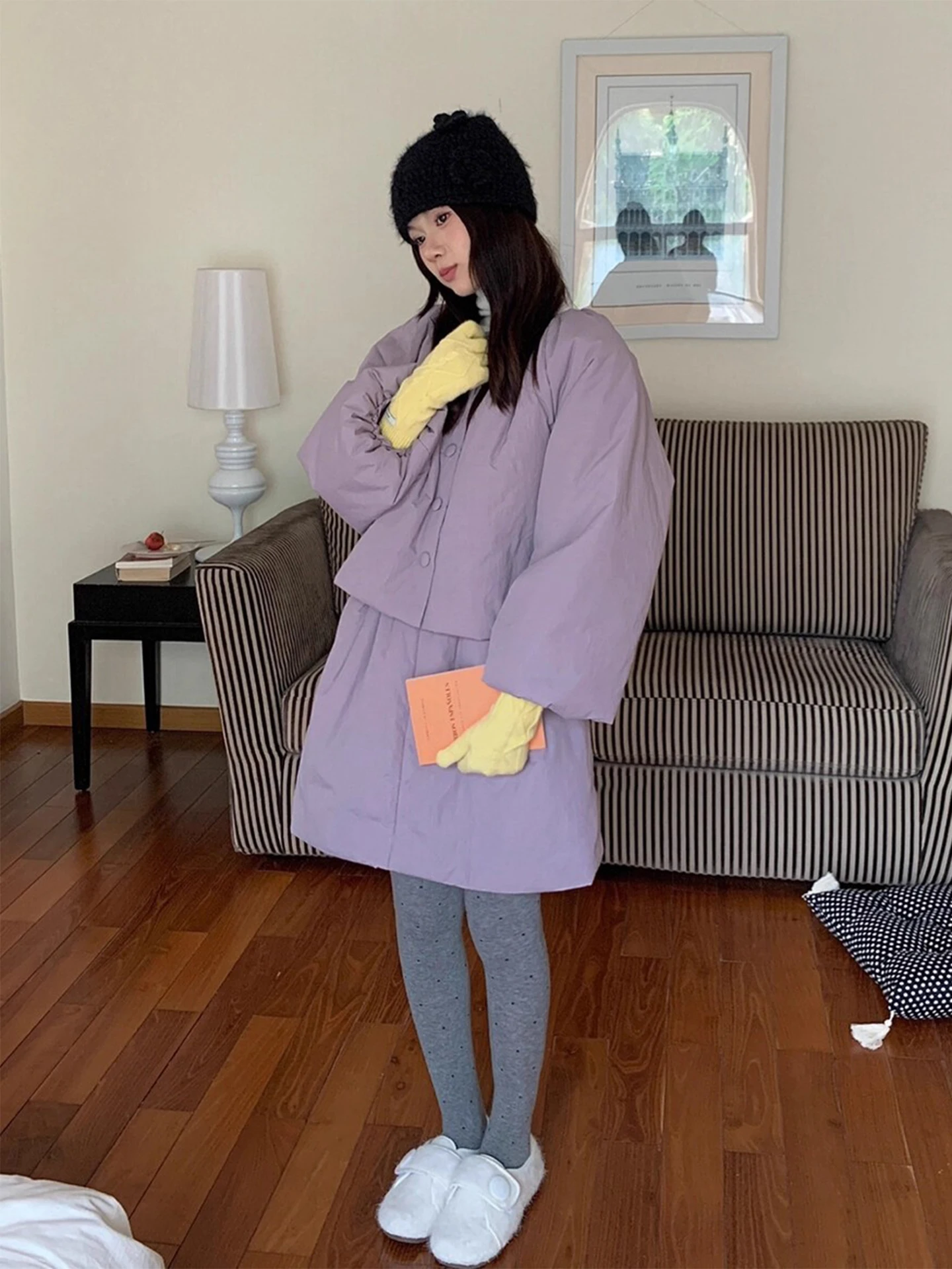 Clothland المرأة أنيقة وسادة مبطنة دعوى طويلة الأكمام معاطف سميكة التنانير الصغيرة أبيض أسود الإناث الشتاء قطعتين مجموعة TA720 #5