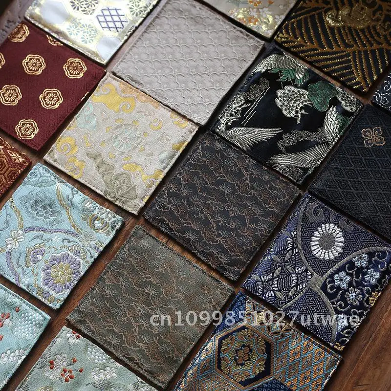 Serviette carrée en brocart de Style chinois avec Logo personnalisable, dessous de verre en tissu tissé, tapis de tasse de thé, isolation thermique, motif de grue japonaise