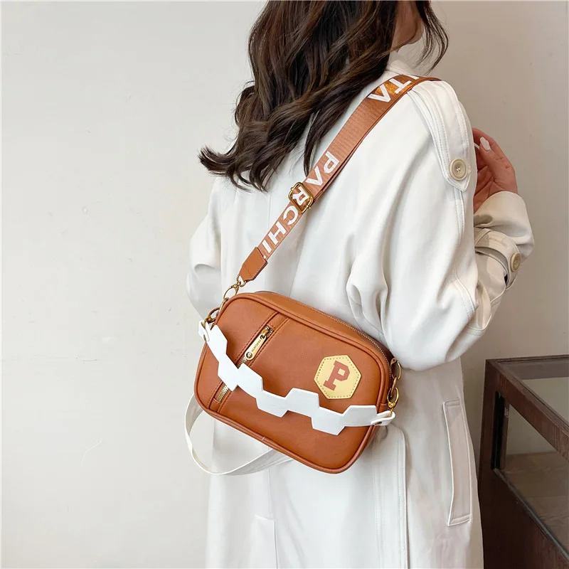 

Модная женская сумка через плечо 2025 года, минималистичная сумка через плечо из искусственной кожи, шикарная сумка для повседневного повседневного использования, большая вместимость ​