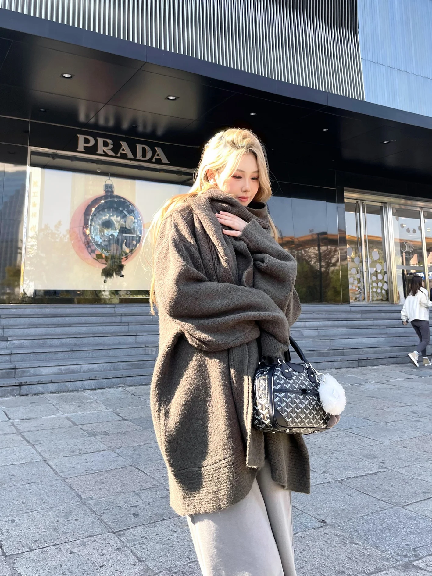 

Loose Knitted Cardigan Scarf Set Grey Lazy Style Ukelele Black Walnut Meditation Sweater Women's Fashion Winter 2023