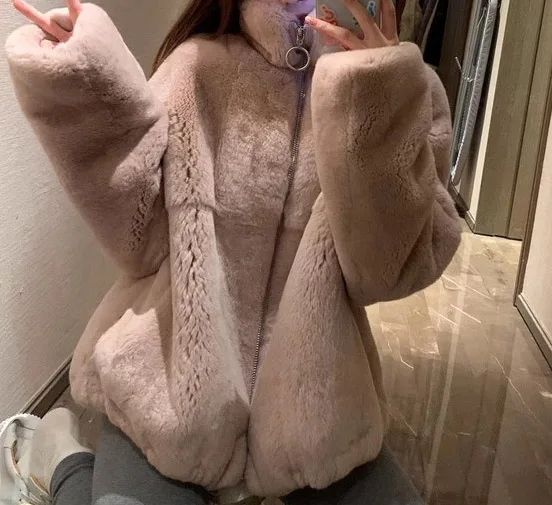 2025 レディース服 スタンドカラー レックスラビットファー 模造ラムウールファーコート 2023 冬新作 1208