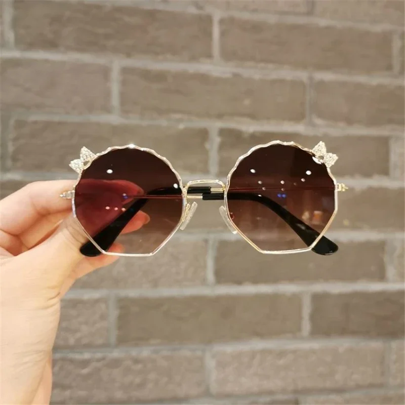 New Fashion Children\'s Sunglasses Boys and Girls Anti-UV Sun Glasses Baby Cute Bow Little Girl Shell Glasses Metal Frame Eyewear