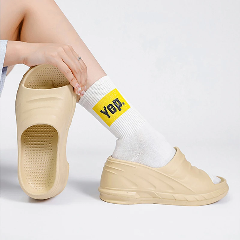 2024 New High Fashion Large Brand Slope Heel Slippers And Sandals Women Summer Outside Casual Anti-Slip Wedge Open-Toe Shoes